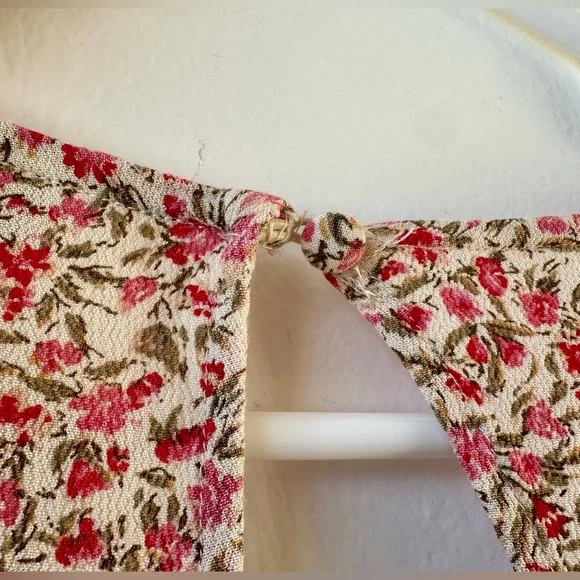 American Eagle open back flowy floral blouse - Picture 7 of 7